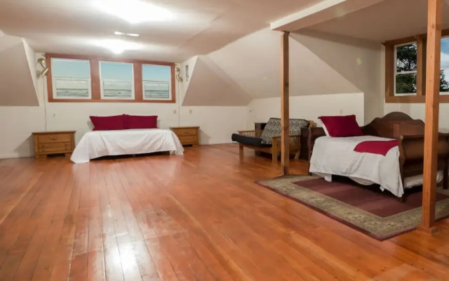 Seaside Vacation Homes