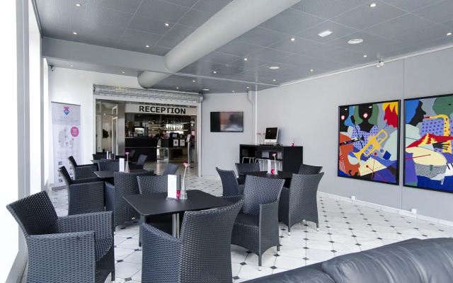 CABINN Express Hotel