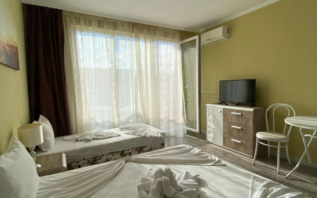 One Bedroom Apartment Admiral Plaza C 45