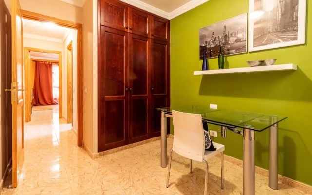 Flatguest Ingenio + 2 Bdr + Wifi + 4PAX