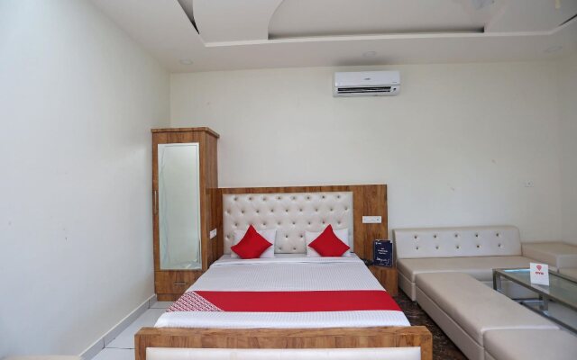 Tandoori Veg Hotel by OYO Rooms