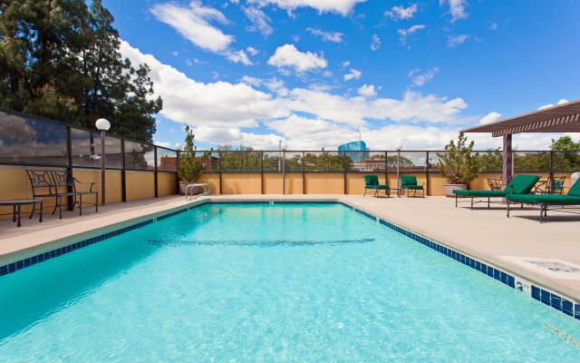 Holiday Inn Sacramento Downtown-Arena by IHG