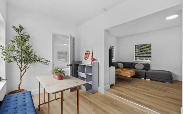 Charming House with Free Parking