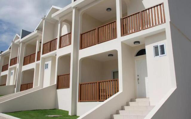 Family Complex beside Beach w/Pool Montego Bay #1