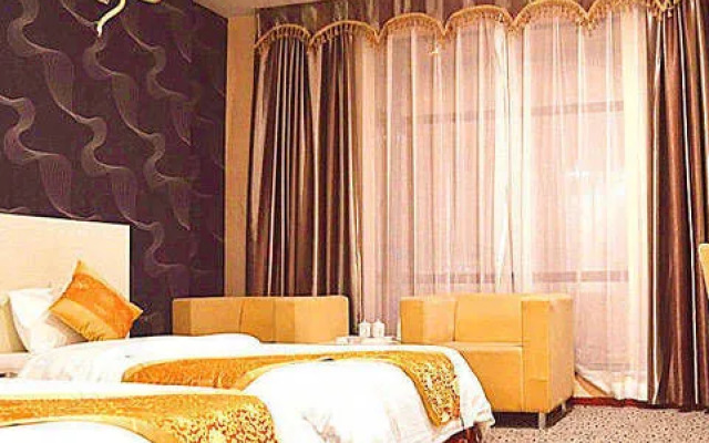 St. Lena Hotel (Shenzhen Qinghu Metro Station)