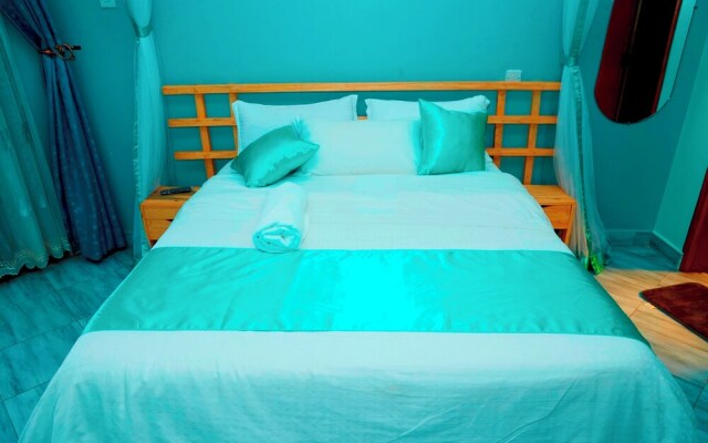 WestWay Luxury Suites