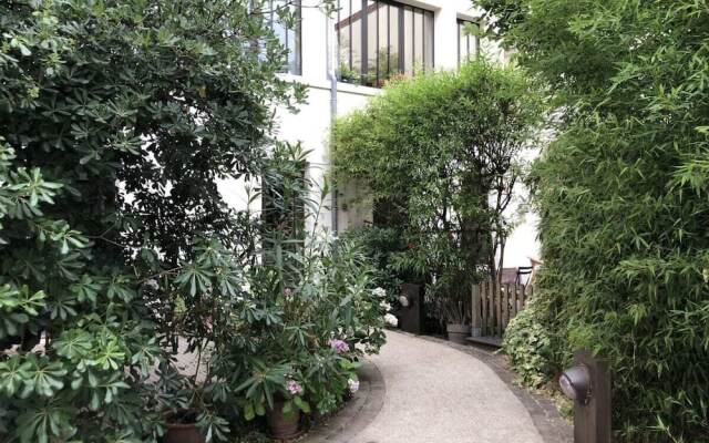 Stunning 2 Bed Apartment, Sleeps 4