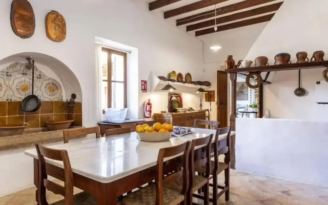 Countryside Villa With Terrace