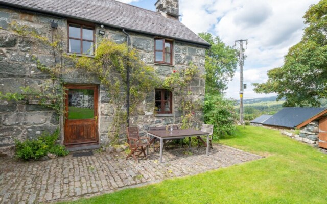 Holiday Home Ganllwyd