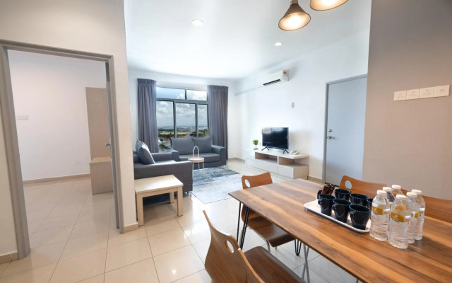 Golden View Serviced Apartment