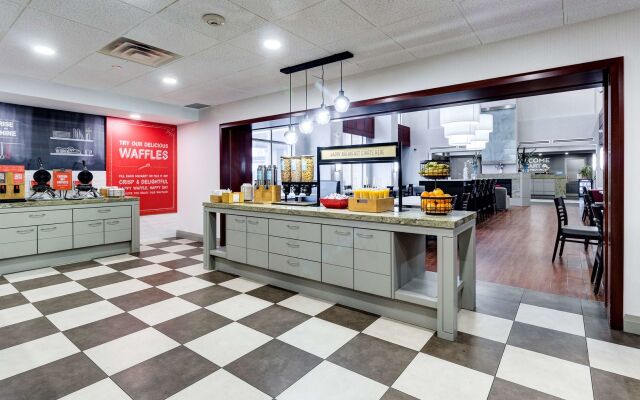 Hampton Inn & Suites by Hilton Brantford Conference Centre