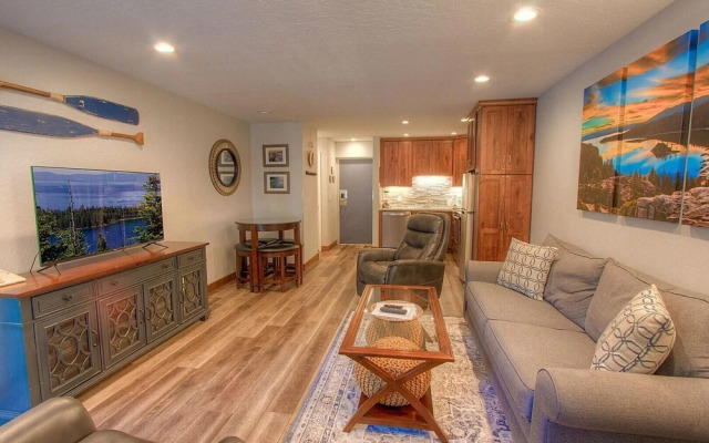 Heavenly Daze 1 Bedroom Condo by Redawning