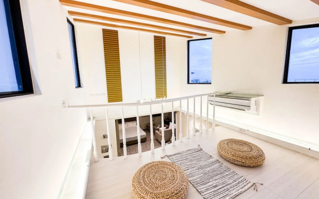 Cliff Villa