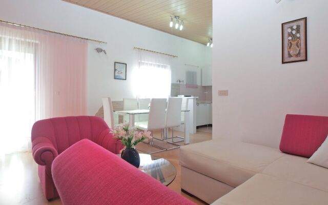 Apartment 959