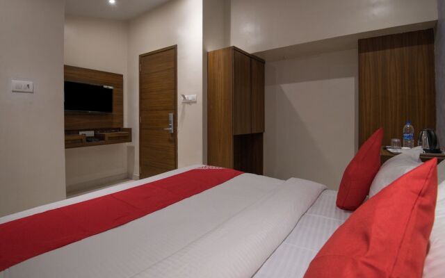 OYO 22070 West Inn Hotel