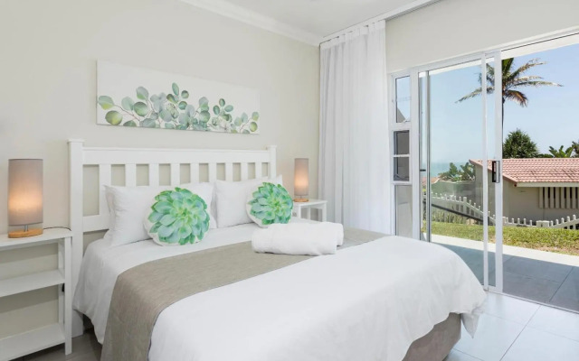 Martinique at Beachfront Apartment in Shakas Rock