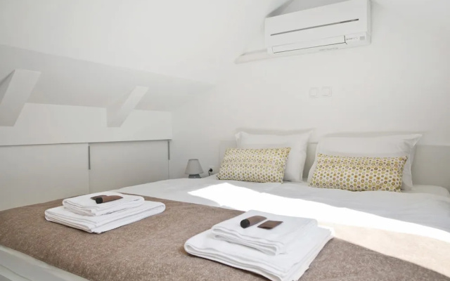 Apartments Hiša Pod Gradom