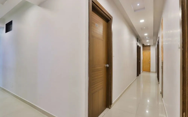 OYO 5476 Hotel Sunrise
