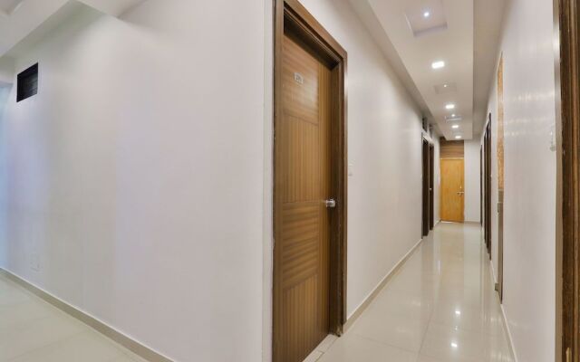 OYO 5476 Hotel Sunrise