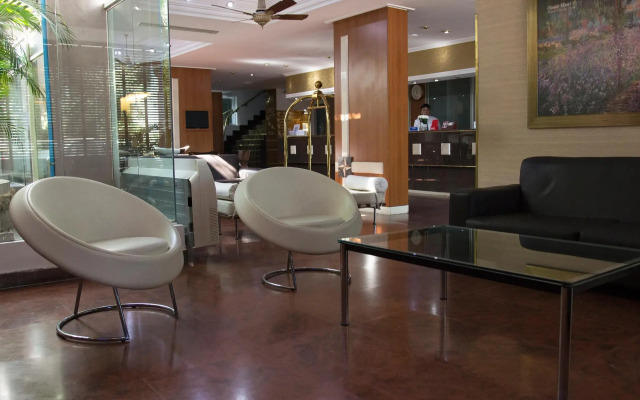 Hotel Orly