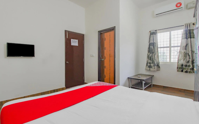 SKL Grand Rooms by OYO Rooms