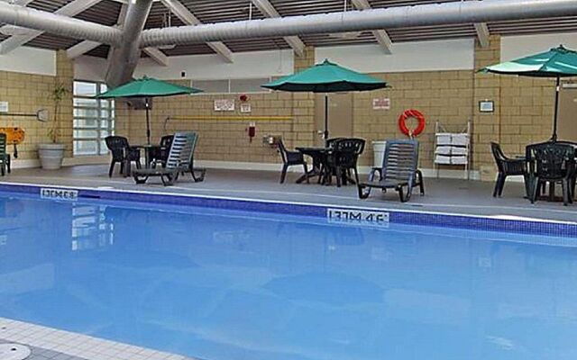 Holiday Inn Toronto Airport East by IHG