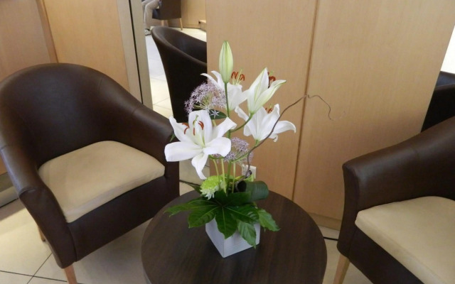 Ours Blanc - Place Victor Hugo