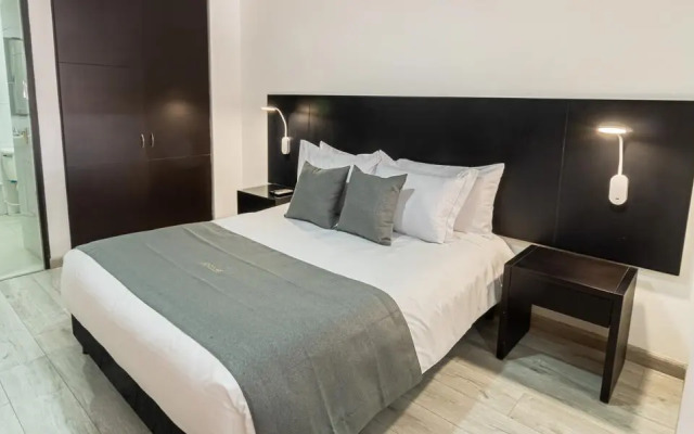 ICON 48 Luxury Apartasuites