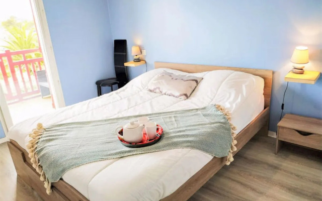 Hameau des vagues 19984