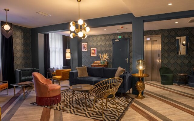 Work From Here at Bristol Hotel