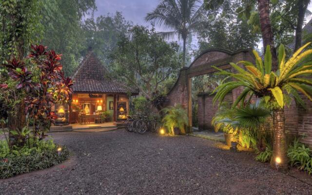 Rumah Boedi Private Residence Villa