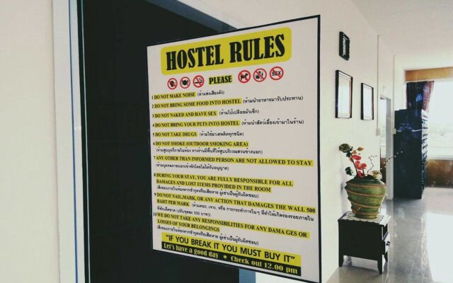 Samui Lakeside Hostel - Adults Only