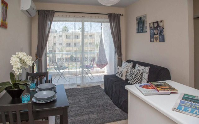 Paphos Love Hut Apartment