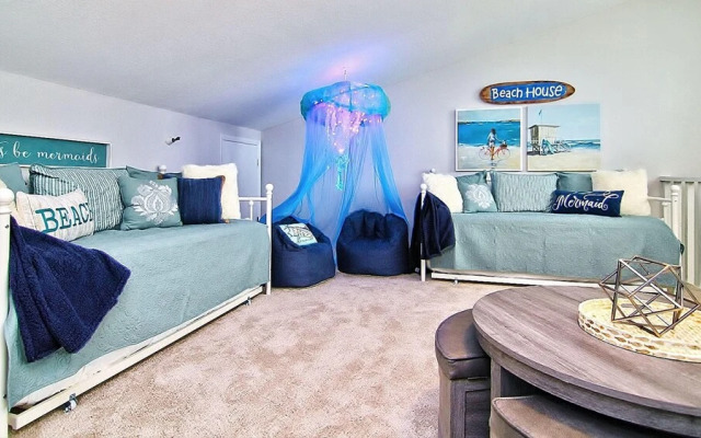 Intercoastal 203 by Teeming Vacation Rentals