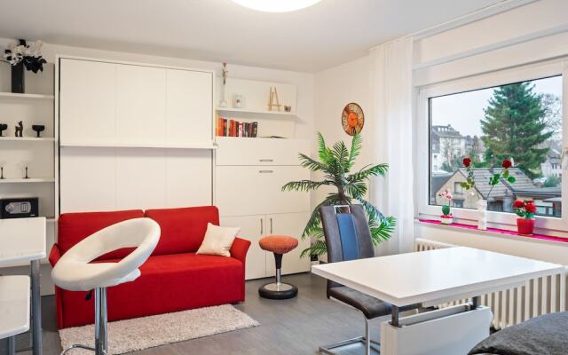 Lovely Apartment in Duisburg near Forest