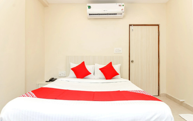 Royal Emirates Banjara by OYO Rooms