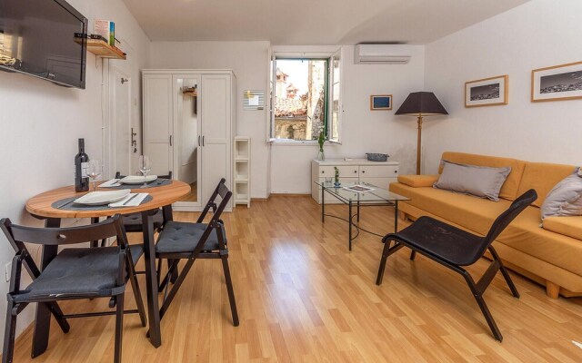 Amazing Apartment in Rovinj With Wifi