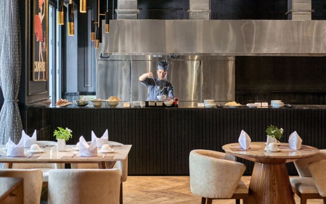 Ravatel Luxury Hotel Bac Giang