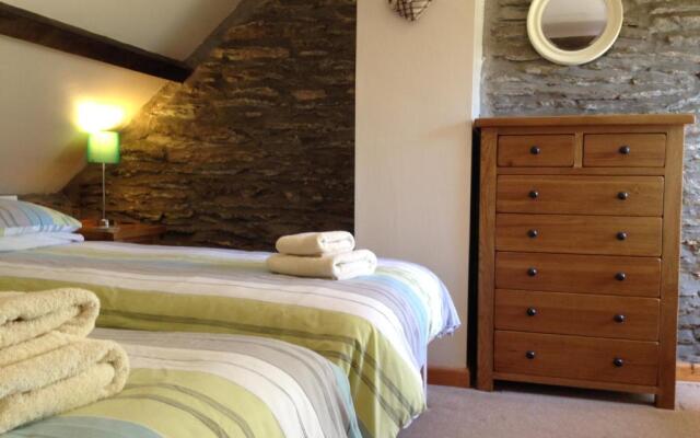 Troedyrhiw Holiday Cottages