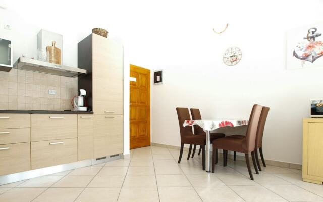 Apartment 1970
