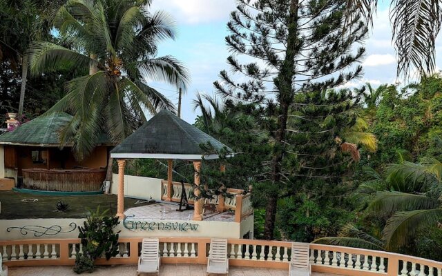 Chateau's Tranquil Apartments