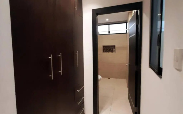 Espectacular casa grande vacacional en Manta!
