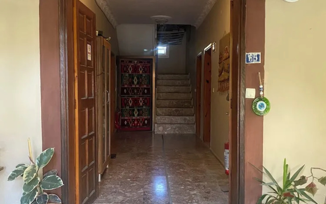 Rose Pension