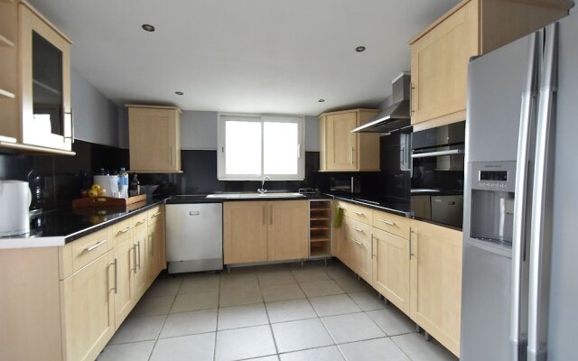 Air-conditioned Villa With Private, Fenced Swimming Pool With Covered Terrace