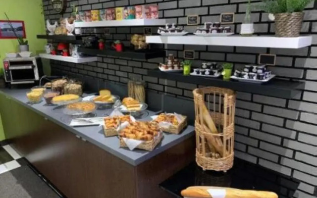 Enzo Hotel Brétigny