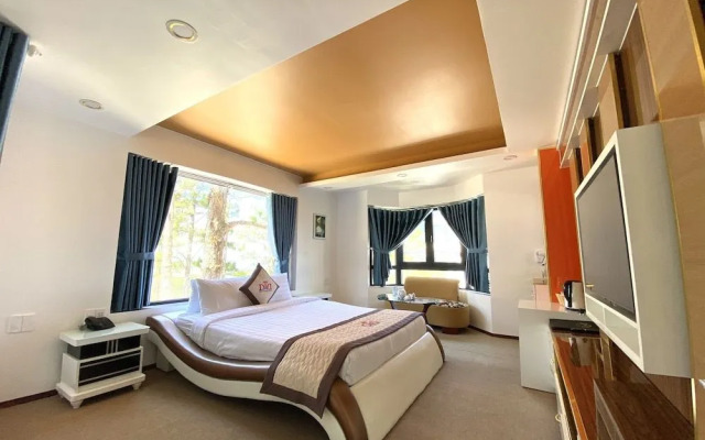 Dallas Hotel DaLat