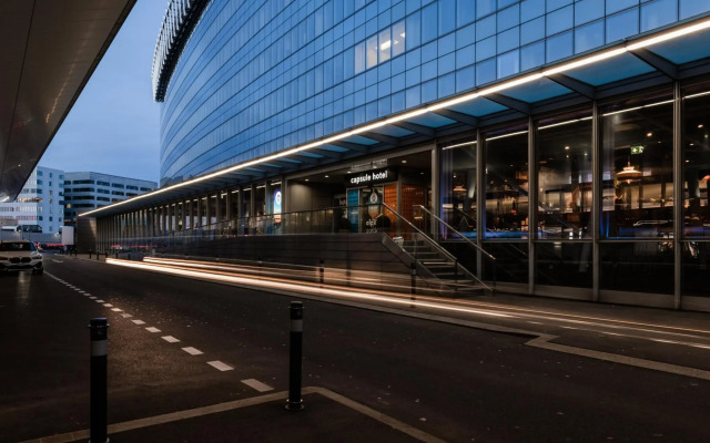 Capsule Hotel - Zurich Airport