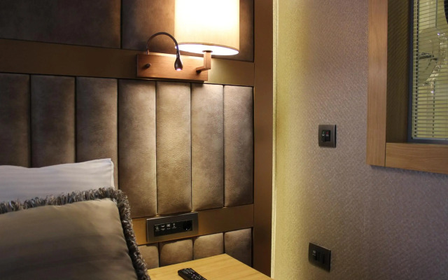 Lale Hotel