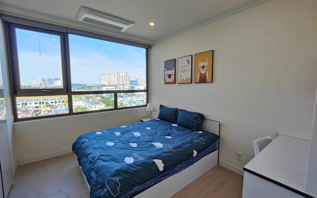Starlake DAEWOO Apartments by Emily