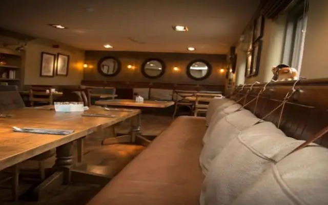 Three Horseshoes Country Inn and Spa